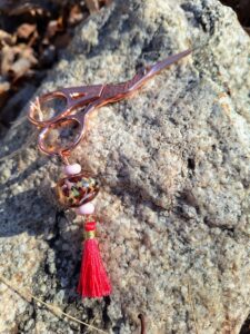Copper scissors with brick red peach sangria foil beads