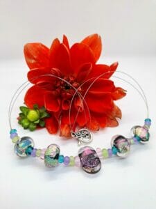 Black and dichroic necklace