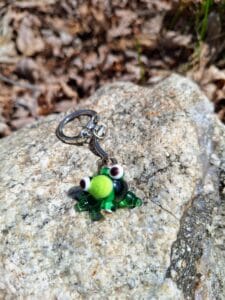 Frog with emerald1 keychain