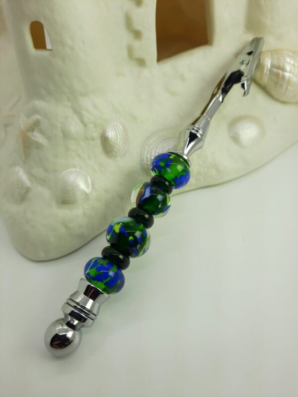 Swampy confetti bracelet helper-roach clip